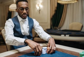 8xbet sai tên chủ tài khoản